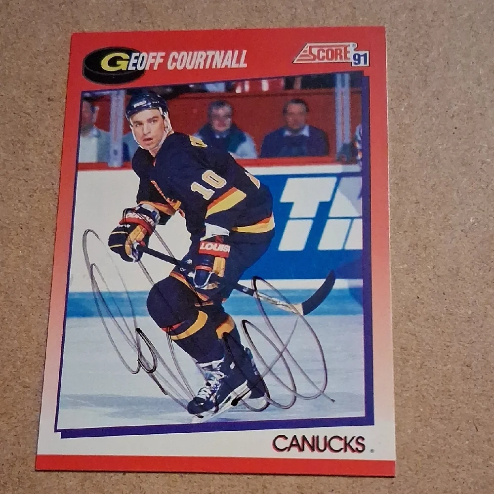 Russ & Geoff Courtnall NHL Hockey Trading Cards - Picture 9 of 13